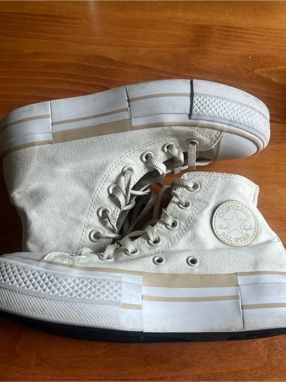 Converse Chuck Taylor All Star Lift Hi Outline sneakers